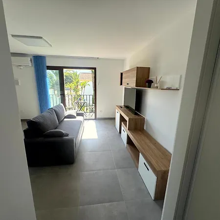 Precioso, Luminoso Y Maravilloso Con Piscina Junto Al Mar Y La Playa En Apartment Vera